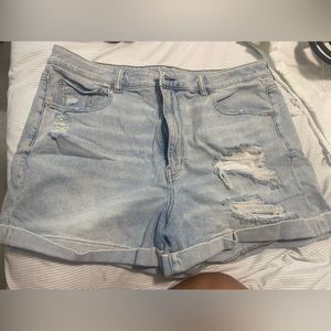 American Eagle Stretch Mom Short